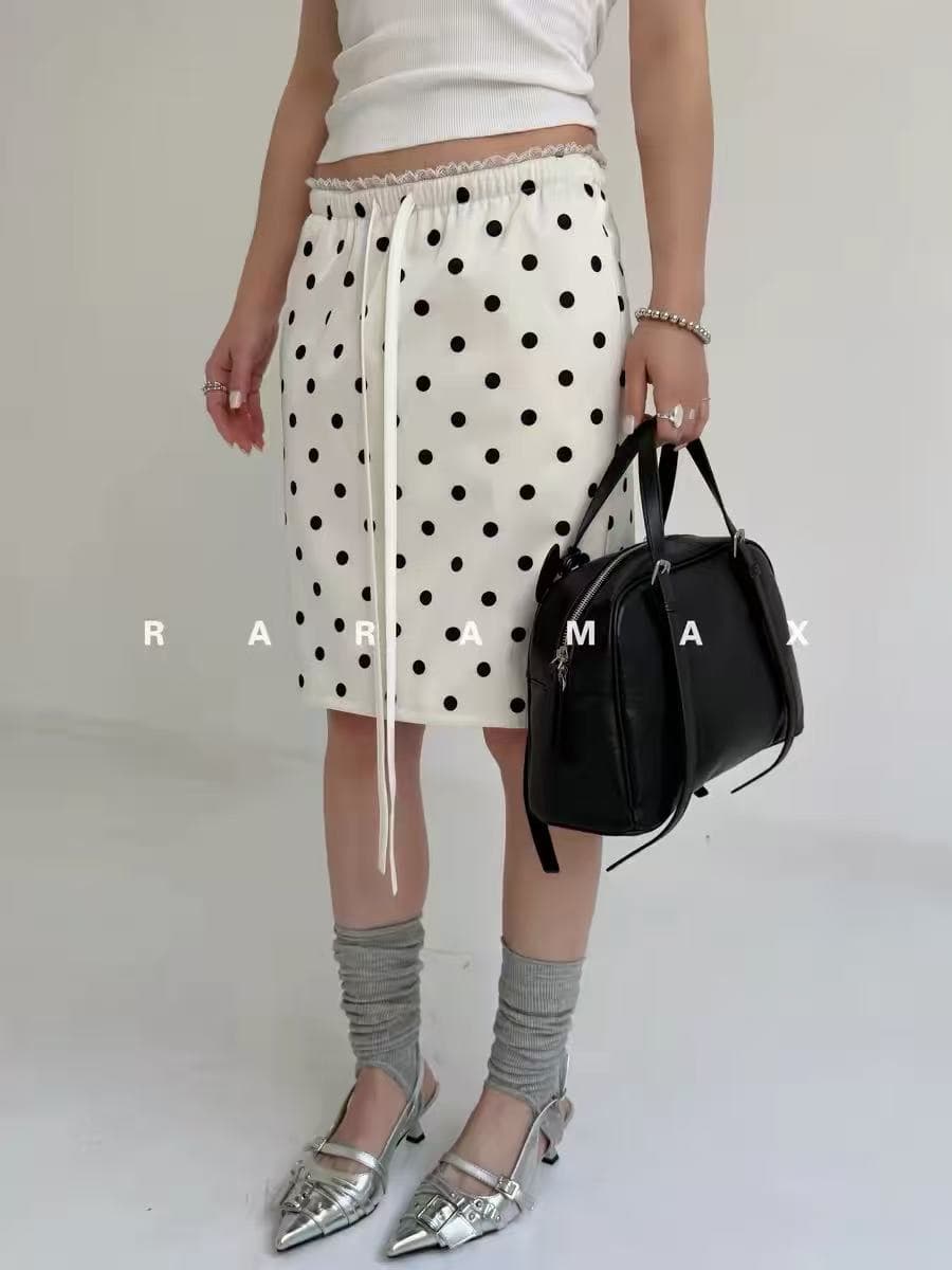 raramax2026 레트로 도트 무늬 레이스 허리 머리 새틴 센스 더블 크레이프 a line 무릎 치마 반신 스커트 상세 이미지 2
