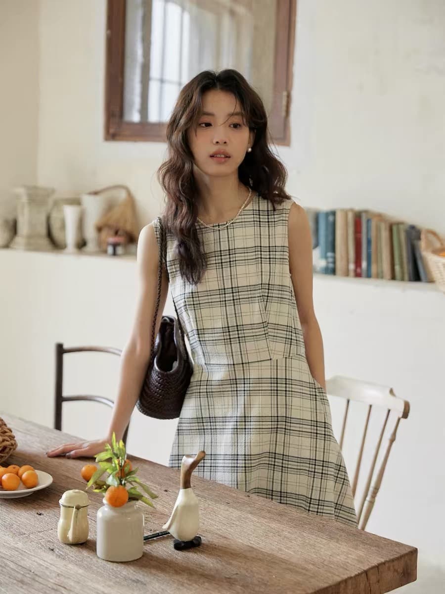 mixabo 일상 질감 센스 체크무늬 민소매 여성 드레스 여름 면 소재 프로필 모양 라운드 넥 조끼 롱 스커트 선택하지 마라. 사람들 이미지 2