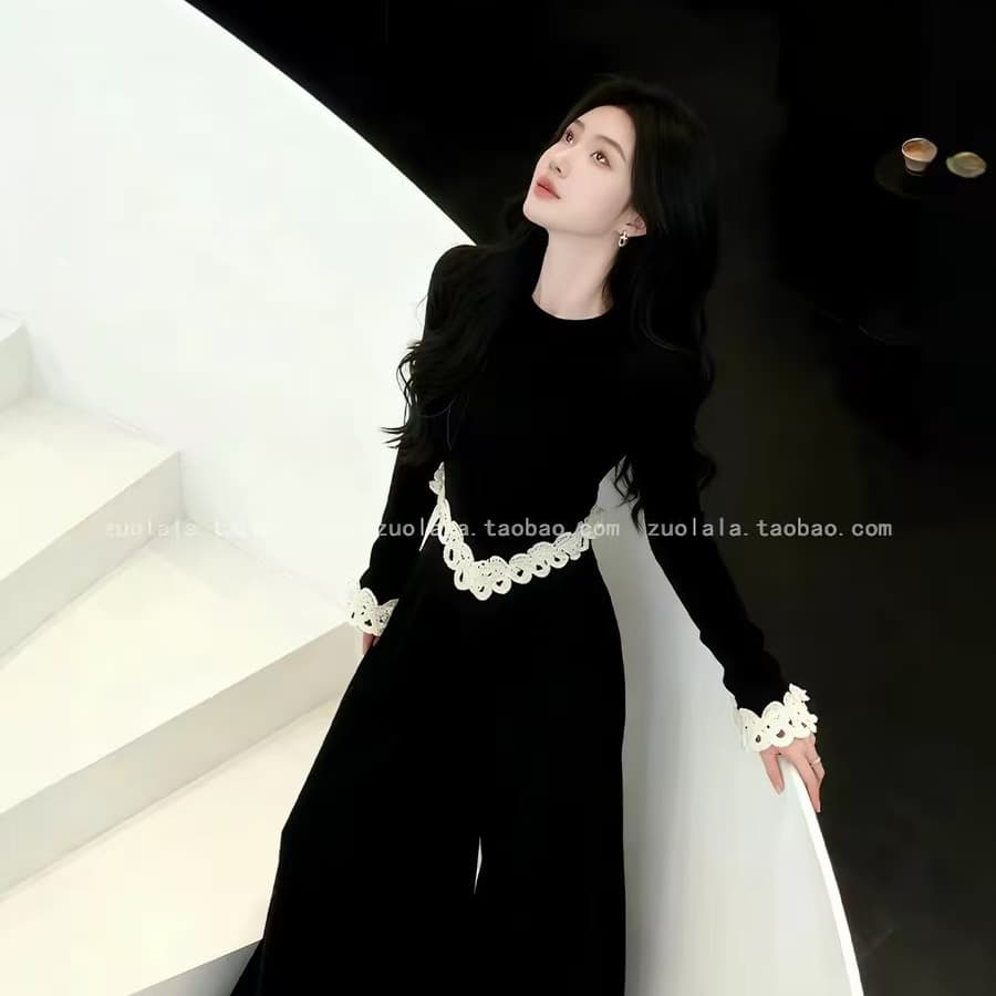 레이스 레이스 패치워크 긴팔 티셔츠 디자인 센스 작은 대중 벨벳 가을 겨울 새로운 프랑스식 레트로 맨위 여성 이미지 5