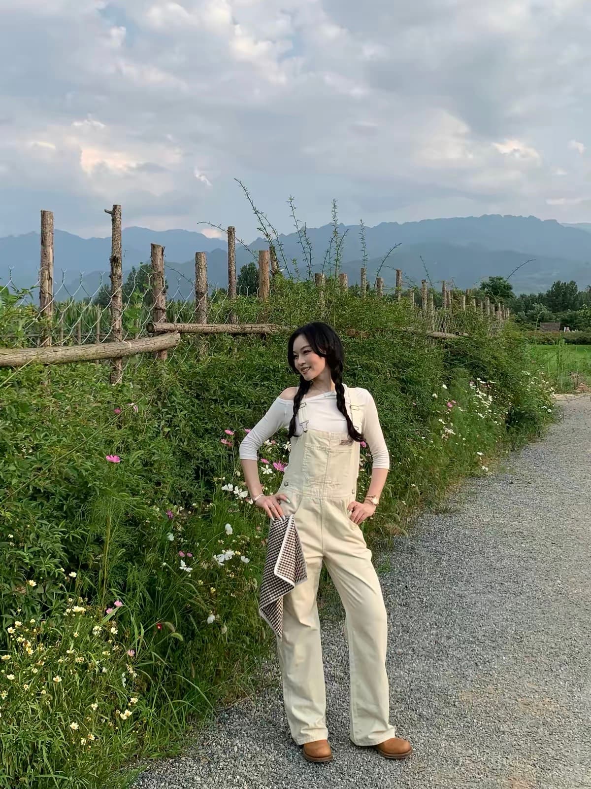 리우 미트볼 studio nana s farm party 캡슐 시리즈 면 라이 경기 서울 루즈핏 멜빵 바지 상세 이미지 1