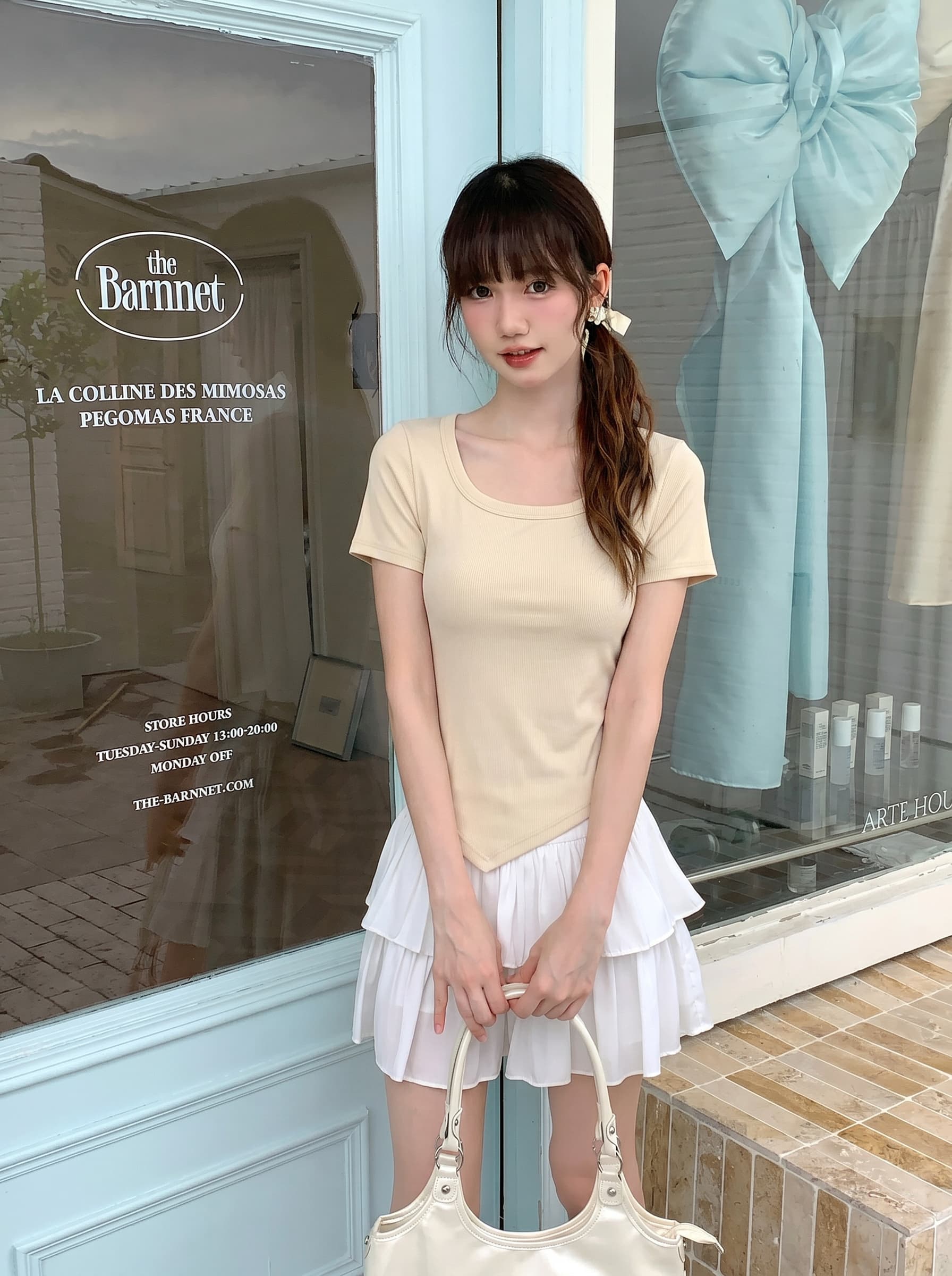 실사 정가 리브 쇄골 광장 칼라 티셔츠 여성용 짧은 소매 여름 새로운 외국 가스 밑단 불규칙 Chic 맨위 상세 이미지 12