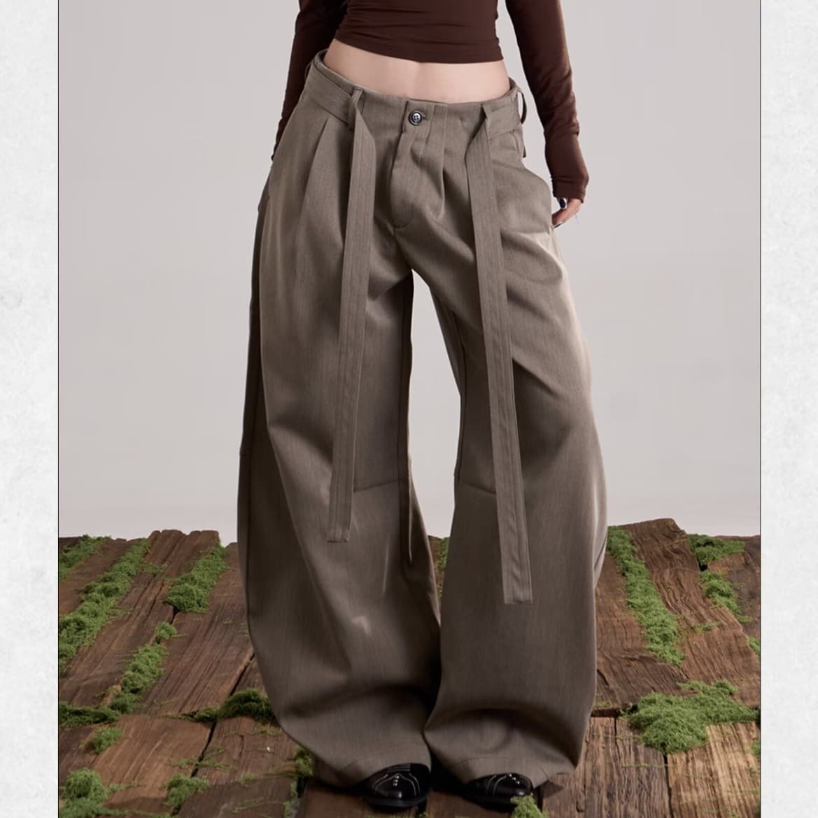 아메리칸 레트로 명중 Pleat 벨트 루즈핏 넓은 다리 모통이 칼 캐주얼 바지 여성 출퇴근 슬림해 보이는 다용도 스트레이트 도루 센스 바지 상세 이미지 18