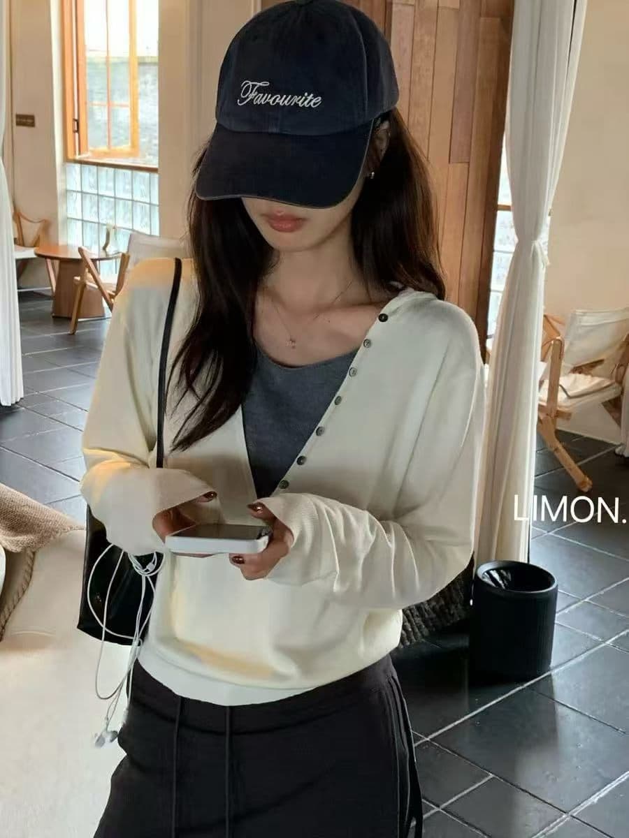 the limon2026 조기 가을 품격 미니멀리즘 느긋한 바람 패치워크 페이크 레이어드 후드 니트 스웨터 jm