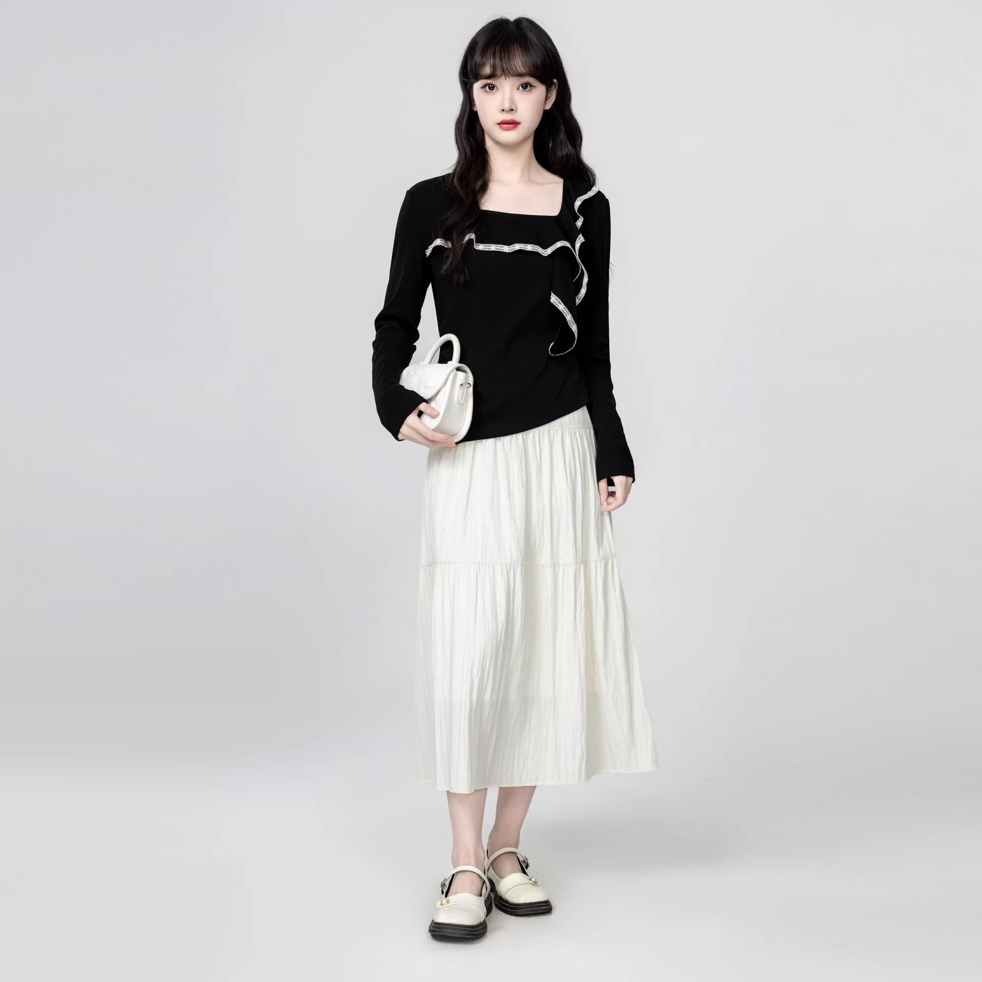검정색 광장 칼라 긴팔 티셔츠 여성 봄 가을 2026 가을 새로운 디자인 센스 프릴 불규칙 쇼트 스타일 맨위 이미지 3