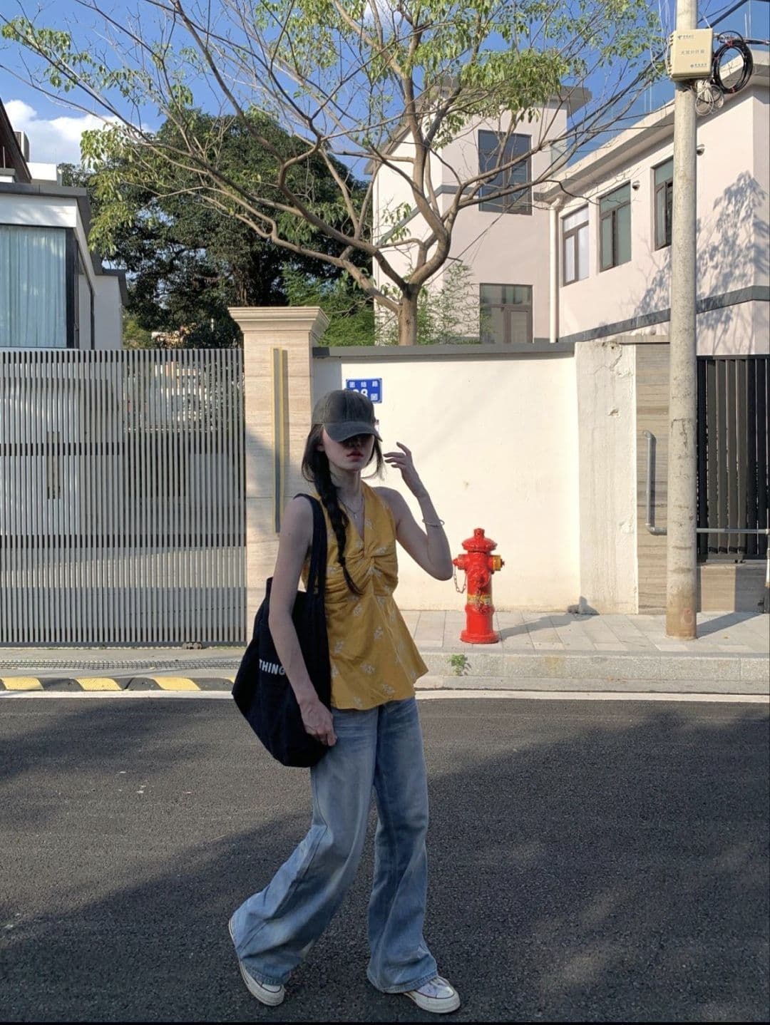 고급 V넥 비틀림 자수 행침 목 조끼 여성 가을 새로운 허리 수축 연령 감소 디자인 센스 품격 맨위 상세 이미지 12