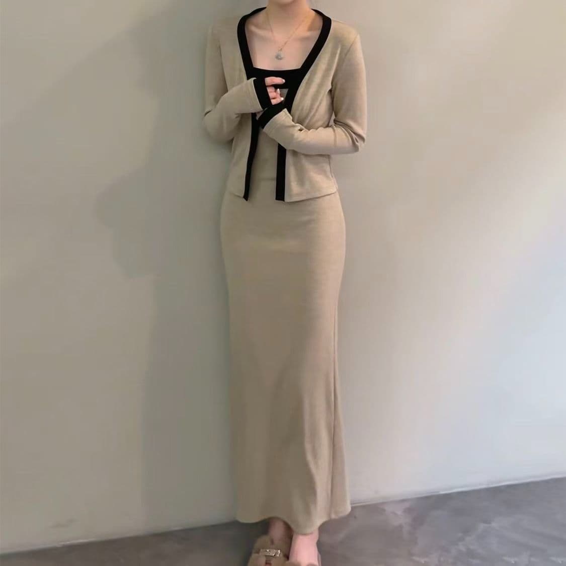 순수한 욕망 핫걸 배색 슬립 치마 세트 여성 가을 새로운 몸매 가꾸기 슬림해 보이는 슬립 드레스 쇼트 스타일 긴팔 오픈 가디건 상세 이미지 5