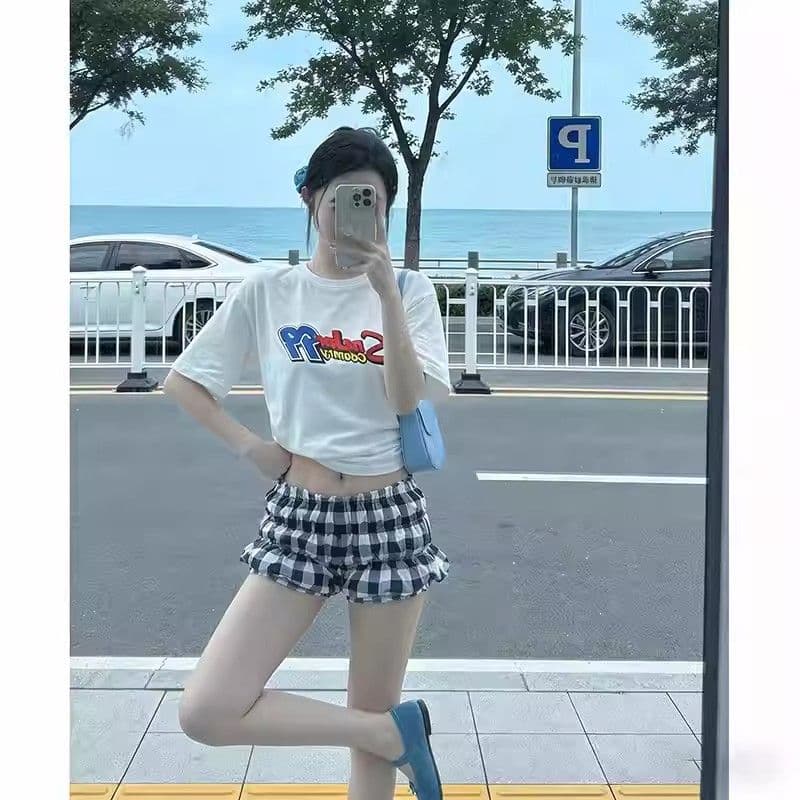 원본 로우 웨이스트 체크무늬 반바지 여성 2026 여름 새로운 몸매 가꾸기 슬림해 보이는 말뚝 더미 바지 캐주얼 꽃밭 반바지 상세 이미지 2