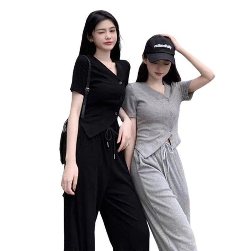 캐주얼 패션 스포츠 슈트 여성 여름 연령 감소 외국 가스 슬림해 보이는 V넥 반팔 바지 투피스 세트 이미지 5