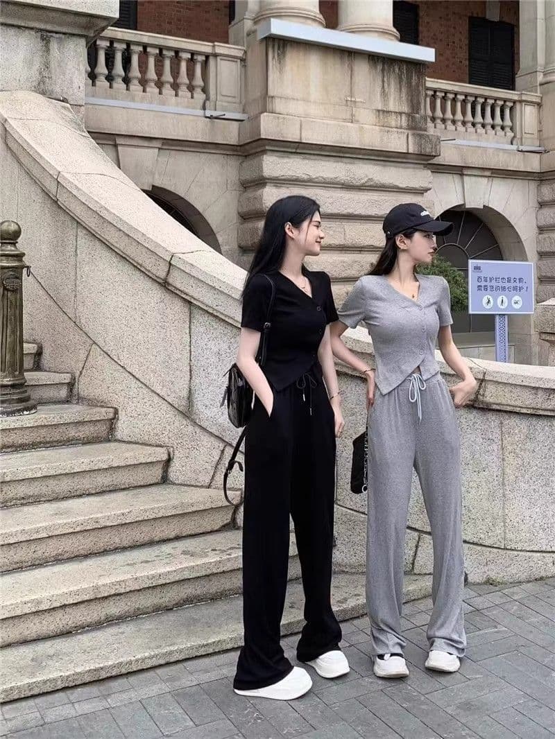 캐주얼 패션 스포츠 슈트 여성 여름 연령 감소 외국 가스 슬림해 보이는 V넥 반팔 바지 투피스 세트 상세 이미지 13