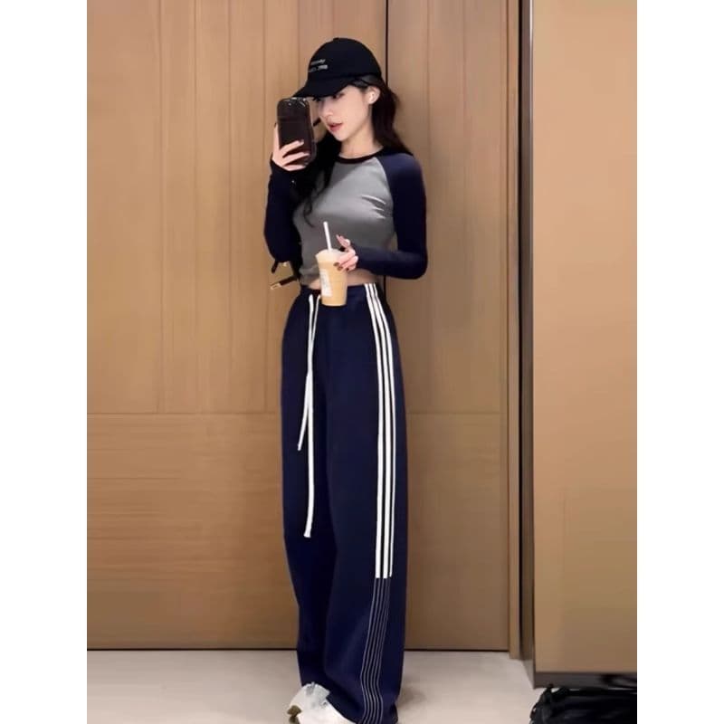 검정색 아메리칸 운동 바지 여성 여름 2026 새로운 하이웨이스트 캐주얼 루즈핏 스트레이트 스트라이프 넓은 다리 학교 바지 이미지 2