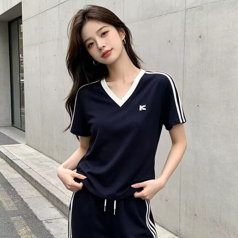 캐주얼 2026 여름 새로운 V넥 세트 클래식 섹션 외국 가스 패션 반팔 티셔츠 루즈핏 와이드 레그 팬츠 투피스 세트 상세 이미지 5