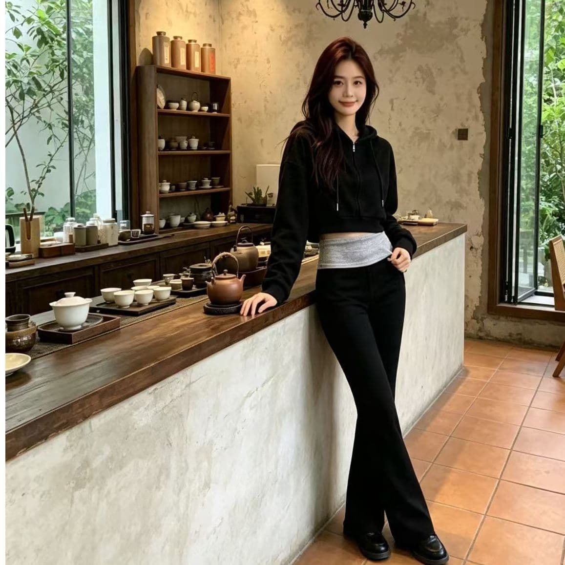 검정색 배색 패치워크 마이크로 플레어 바지 2026 년 새로운 하이웨이스트 도루 센스 캐주얼 다용도 웨이 바지 호스 슈 바지 트렌디 이미지 3