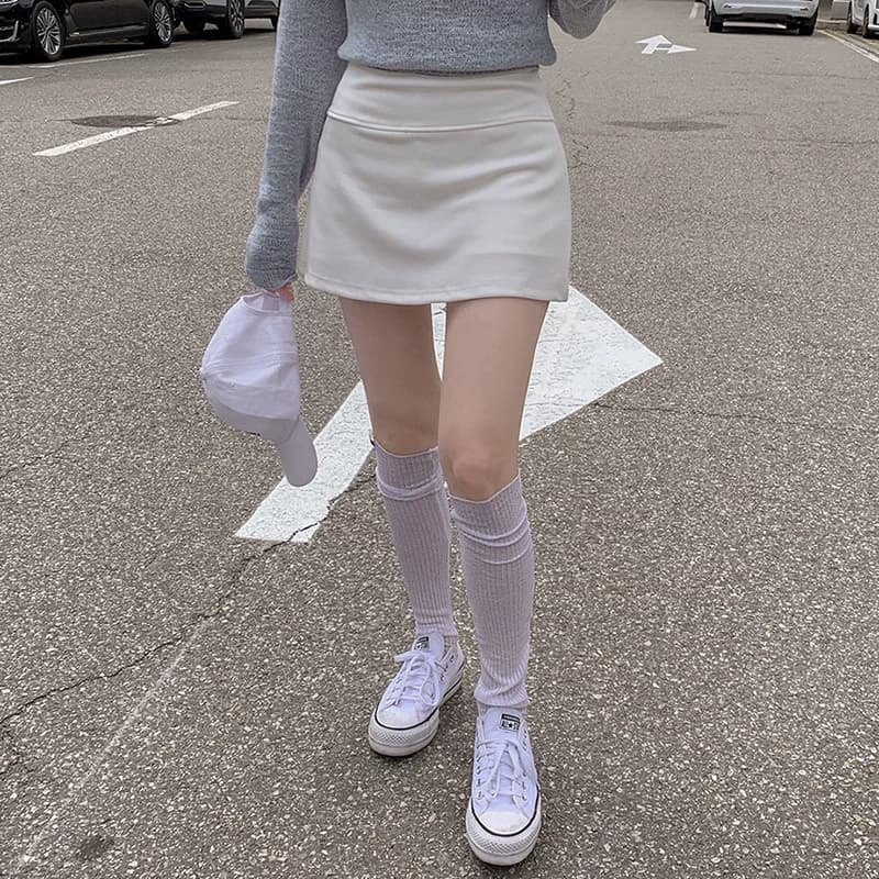 한국 동대문 새로운 품격 연령 감소 얇은 스타일 하이웨이스트 한 마디 디스플레이 몸 편안함 노출 방지 다용도 짧은 치마바지 이미지 3