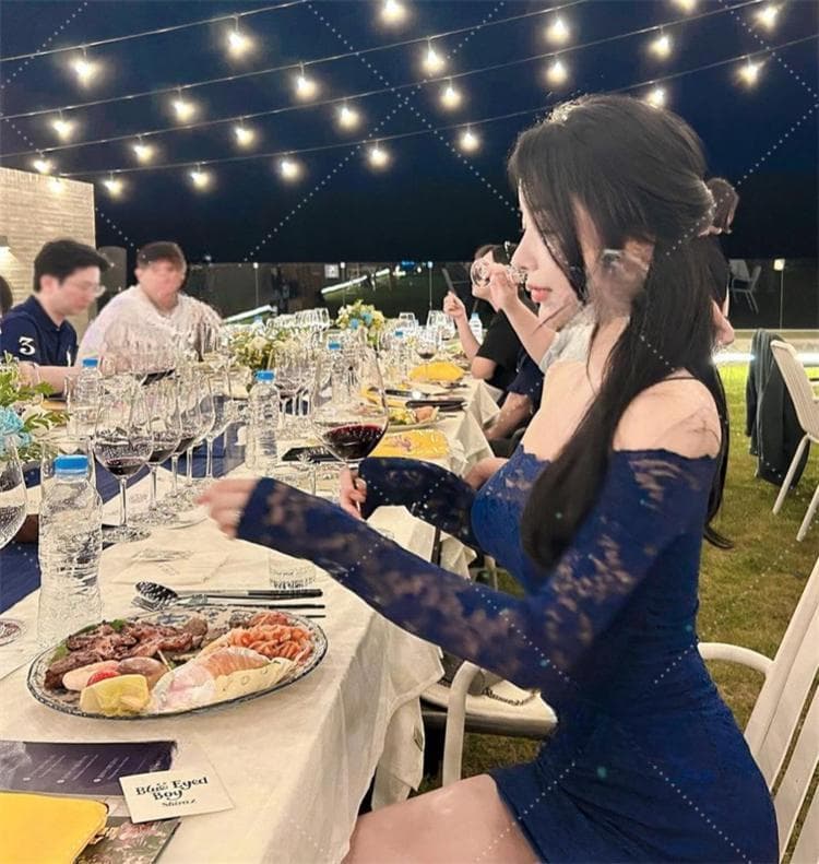한국 동대문 새로운 품격 몸매 가꾸기 디스플레이 몸 보트넥 오프숄더 무거운 작업 레이스 타이트 스커트 점프 슈트 미니 스커트 여성 상세 이미지 12