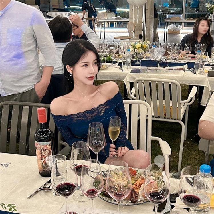 한국 동대문 새로운 품격 몸매 가꾸기 디스플레이 몸 보트넥 오프숄더 무거운 작업 레이스 타이트 스커트 점프 슈트 미니 스커트 여성 상세 이미지 13