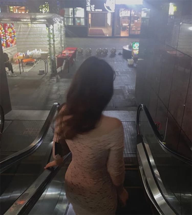 한국 동대문 새로운 품격 몸매 가꾸기 디스플레이 몸 보트넥 오프숄더 무거운 작업 레이스 타이트 스커트 점프 슈트 미니 스커트 여성 상세 이미지 17