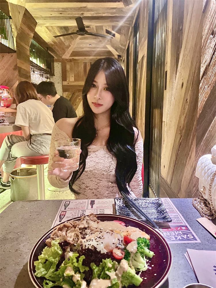 한국 동대문 새로운 품격 몸매 가꾸기 디스플레이 몸 보트넥 오프숄더 무거운 작업 레이스 타이트 스커트 점프 슈트 미니 스커트 여성 상세 이미지 20