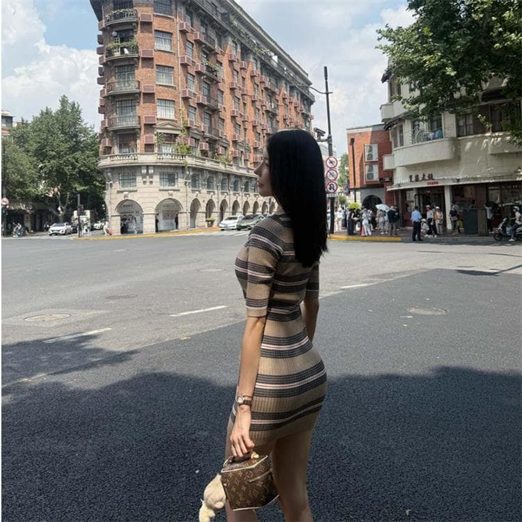 한국 동대문 새로운 품격 몸매 가꾸기 디스플레이 몸 폴로 칼라 스트라이프 다용도 타이트 스커트 반팔 니트 점프 슈트 미니 스커트 상세 이미지 13