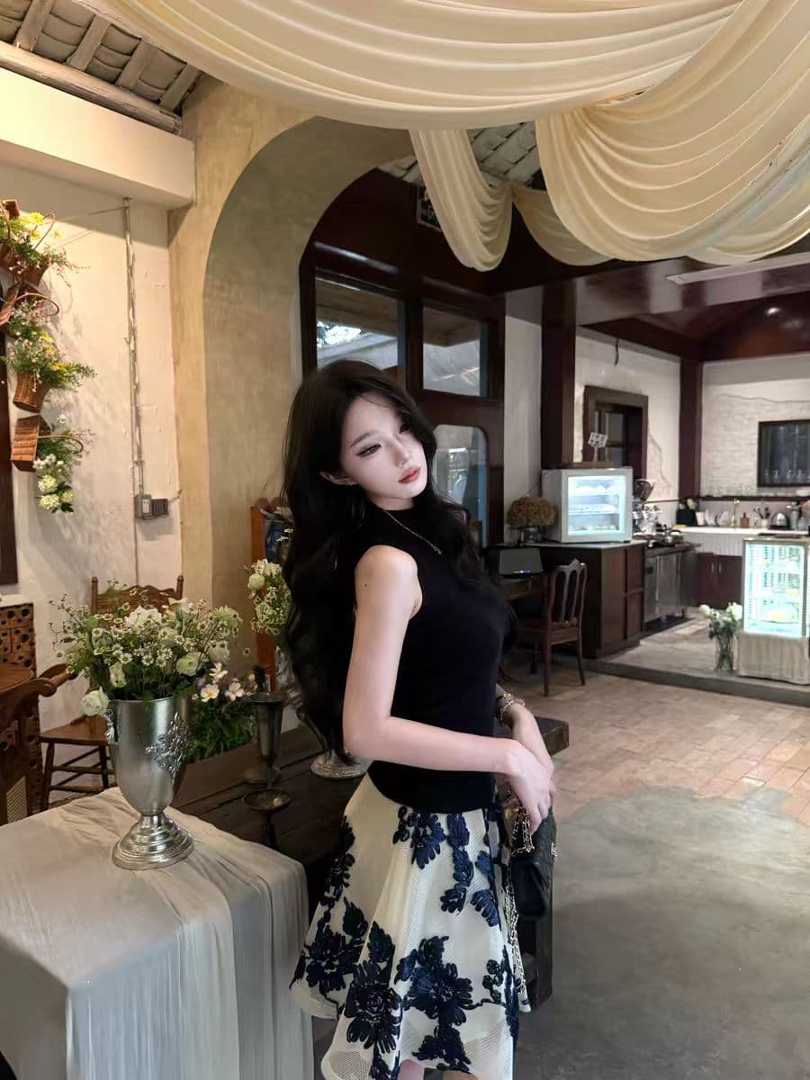 awmumu 프랑스식 명문 여성 바람 파란색 자수 꽃 반신 스커트 여성 몸매 가꾸기 슬림해 보이는 하이웨이스트 퍼프 스커트 짧은 치마 이미지 2