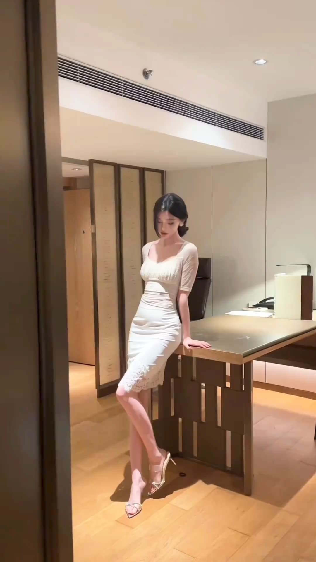 봄날 사역 얕은 살구 연기 부드러운 광장 칼라 섹시함 허리 수축 맨위 타이트 스커트 반신 치마 세트 c26617 이미지 4