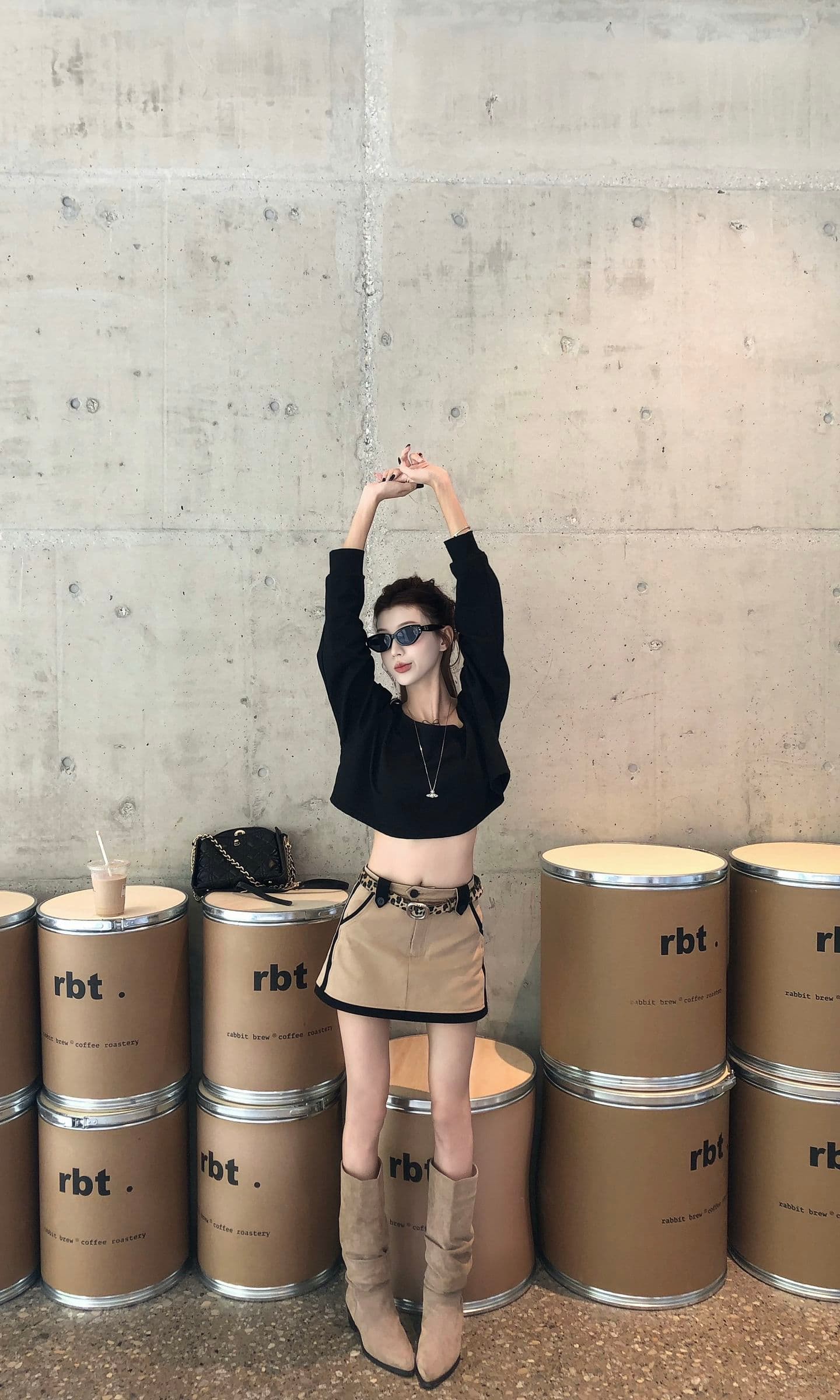 nscm 이른 가을 작은 대중 튀김 거리 밖으로 조각 옷 한 부서 차가운 매운맛 바람 비스듬한 어깨 쇼트 스타일 긴팔 맨위 배색 짧은 이미지 4