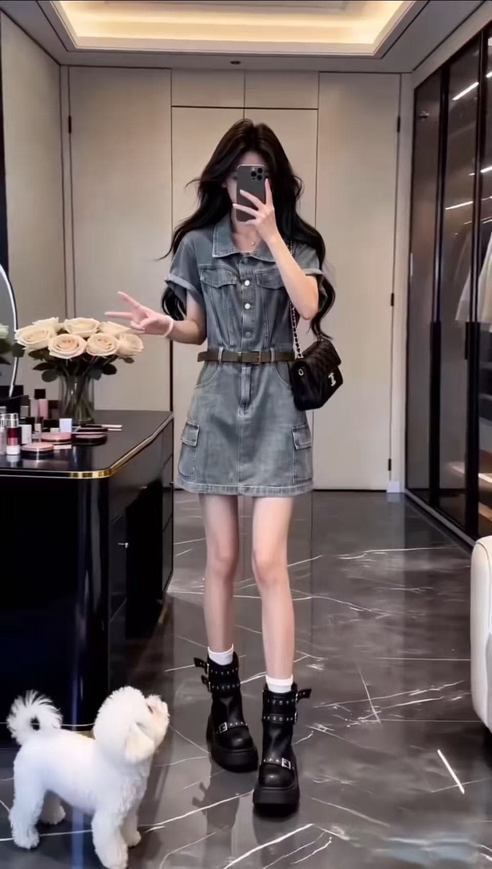 레트로 데님 여성 드레스 여름 2026 새로운 프랑스식 품격 몸매 가꾸기 슬림해 보이는 작은 키 미니 스커트 이미지 2