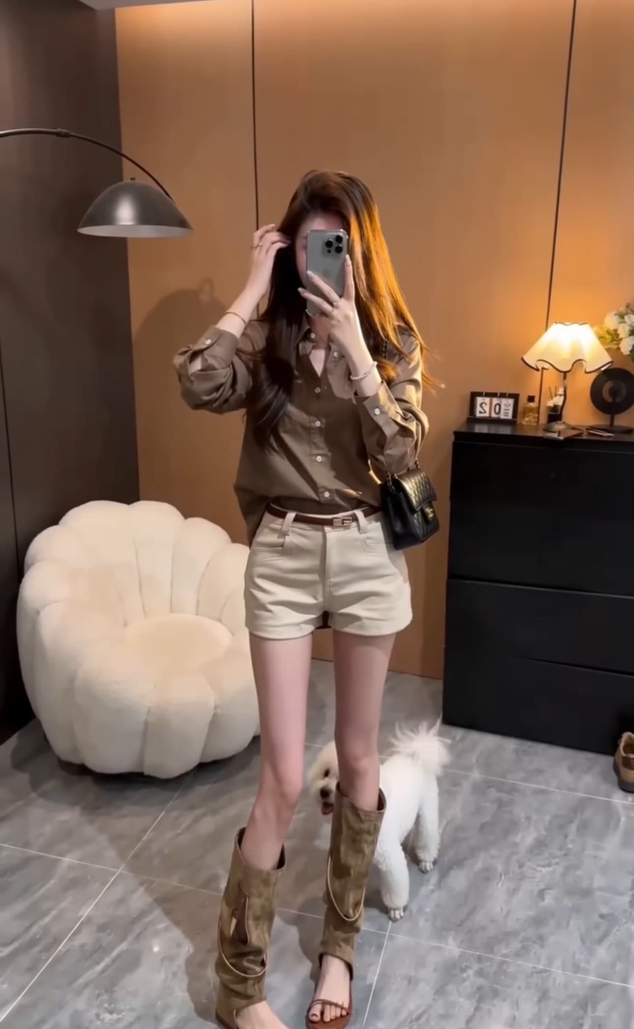 카키 색 데님 반바지 여성 2026 새로운 여름 하이웨이스트 타이트 아메리칸 핫걸 타이트 스커트 슬림해 보이는 한 마디 핫 바지 이미지 2