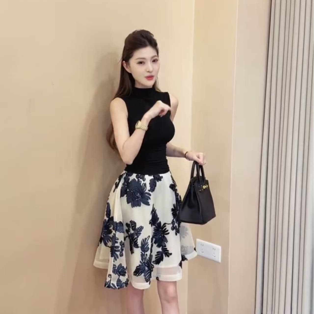 프랑스식 명문 여성 바람 파란색 자수 꽃 반신 스커트 여성 몸매 가꾸기 슬림해 보이는 하이웨이스트 퍼프 스커트 짧은 치마 이미지 6