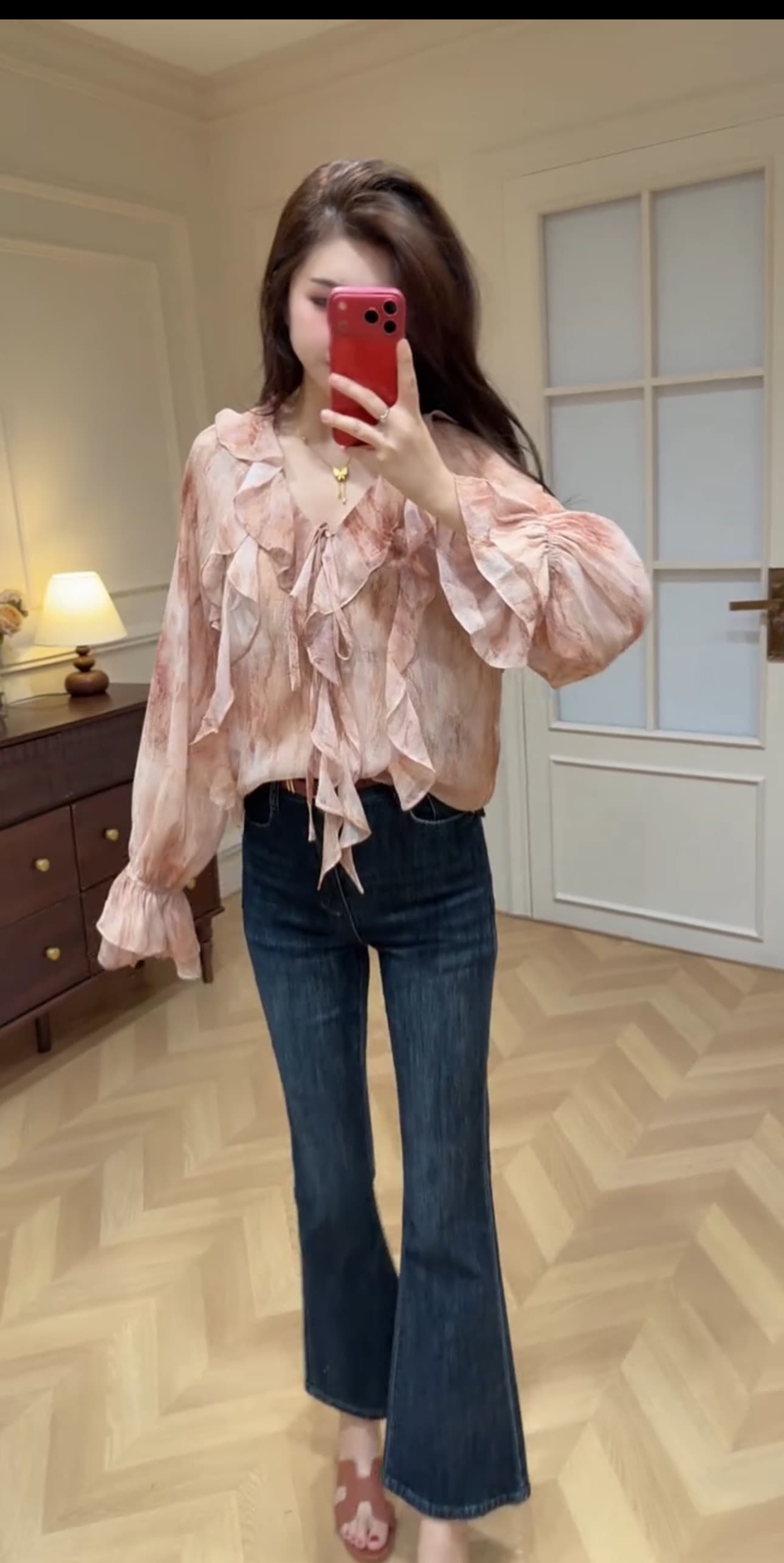 헤일로 염색 꽃무늬 여성 셔츠 이른 가을 새로운 3 차원 압력 접기 연꽃 잎 다용도 캐주얼 스탠드 칼라 쉬폰 톱 작은 셔츠 이미지 3