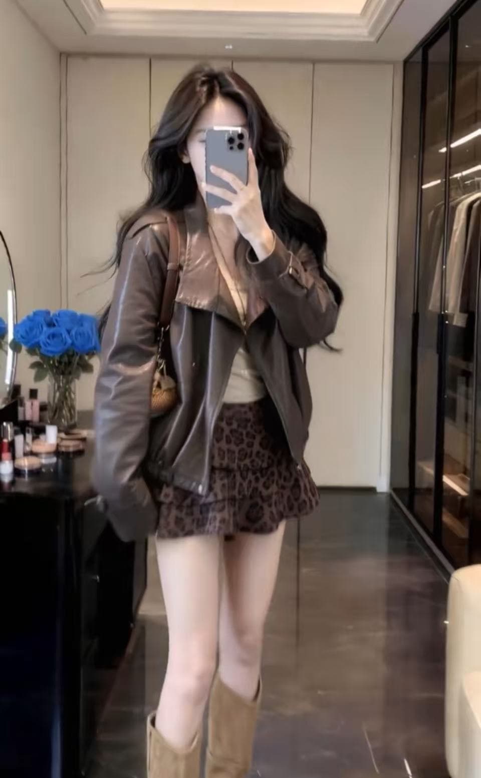 레트로 클래식 이중 버튼 스탠드 칼라 짧은 가죽 재킷 여성 코트 2026 봄 가을 세련된 개성 캐주얼 짧은 가죽 자켓 상세 이미지 3