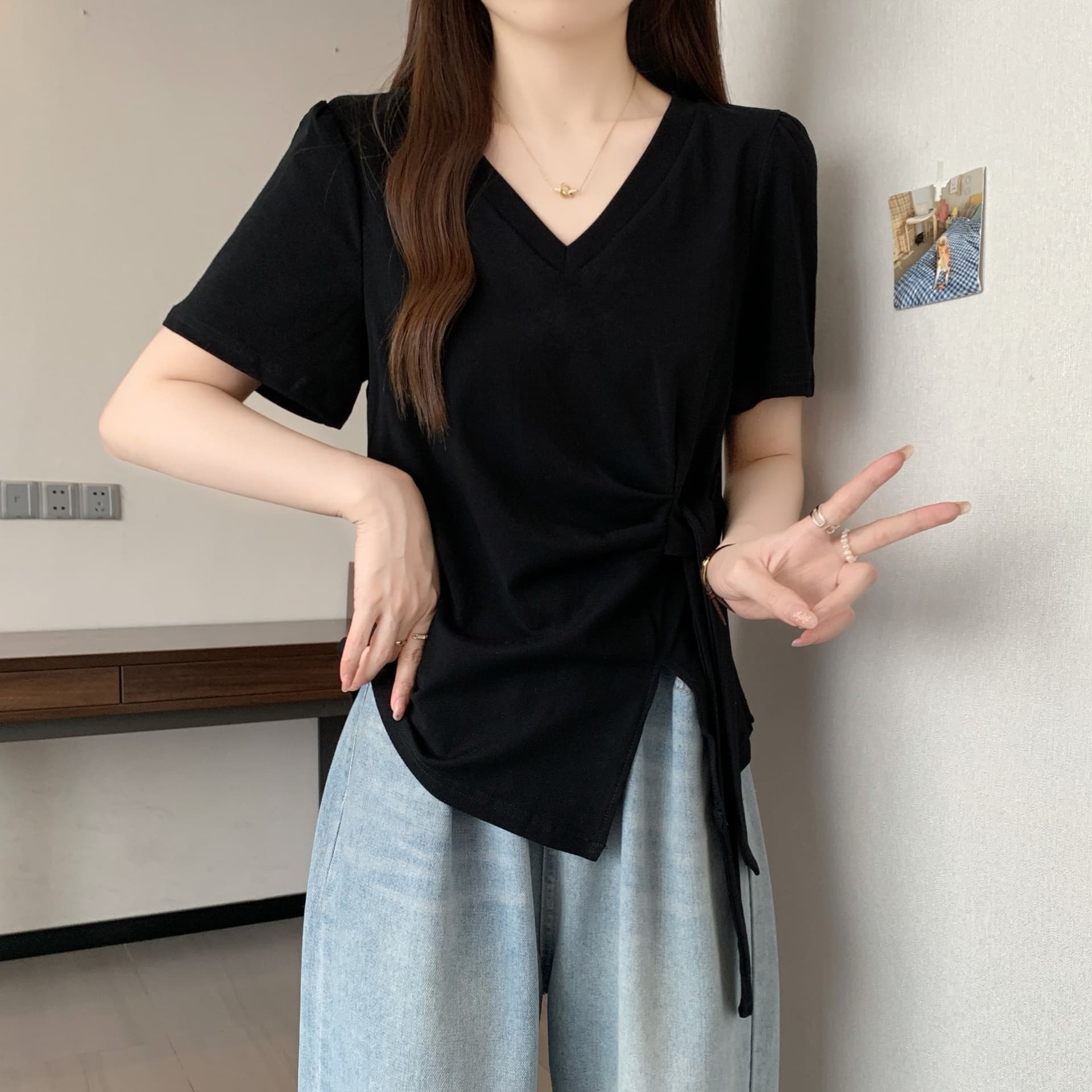 실사 통통한 여동생 빅 사이즈 여성 의류 여름 드레스 새로운 V넥 패션 디자인 센스 리본 비대칭 반팔 티셔츠 맨위 상세 이미지 9