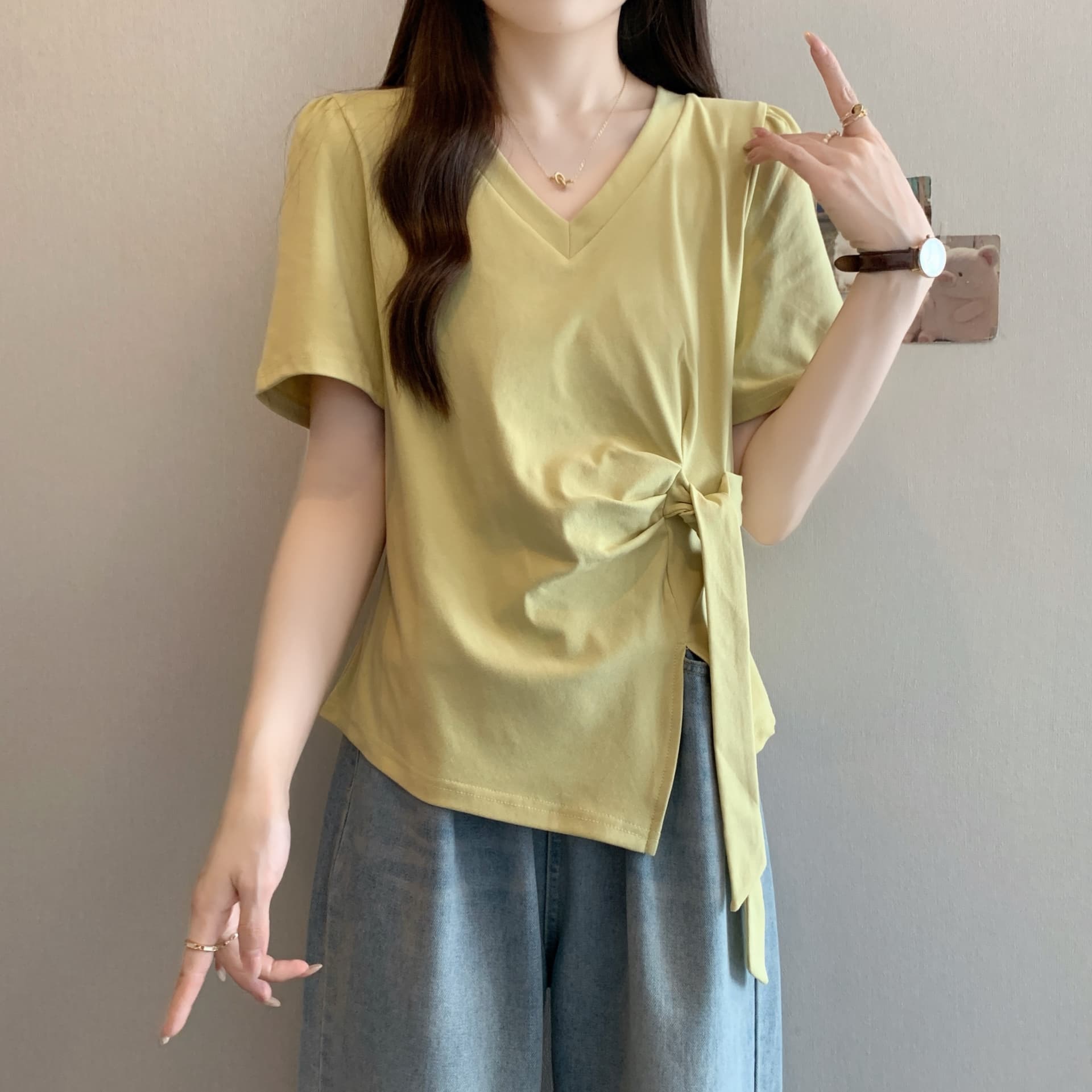 실사 통통한 여동생 빅 사이즈 여성 의류 여름 드레스 새로운 V넥 패션 디자인 센스 리본 비대칭 반팔 티셔츠 맨위 상세 이미지 16