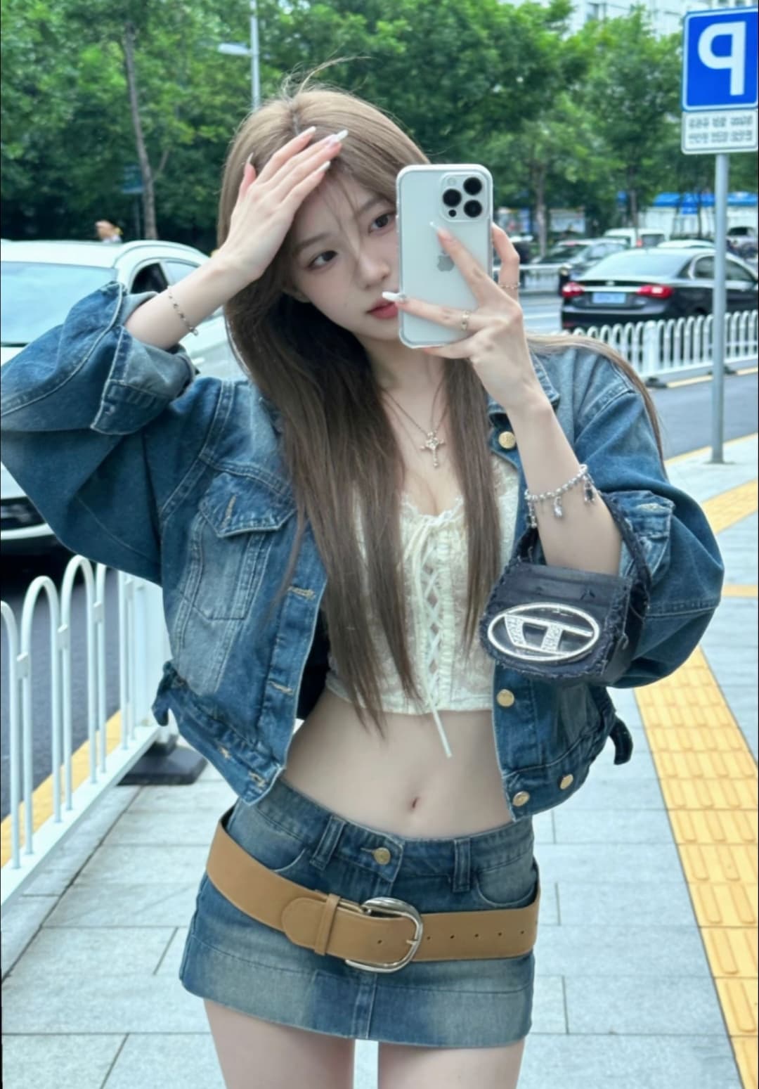 2026 년 봄 새로운 ins 항구 바람 레트로 워싱 쇼트 스타일 출산 재킷 레이스 슬립 데님 미니 스커트 이미지 3