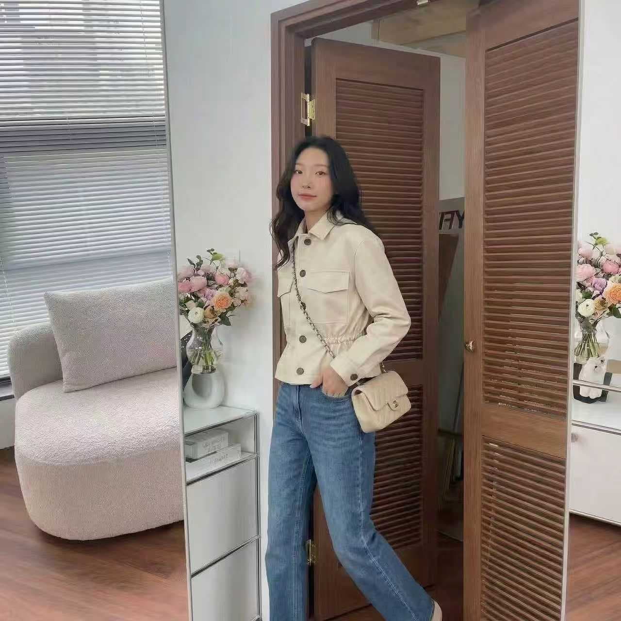 지금 한국 스타일 새로운 폴로 칼라 미니멀리즘 허리 펌프 로프 슬림해 보이는 pu 가죽 재킷 품격 여성 이미지 4