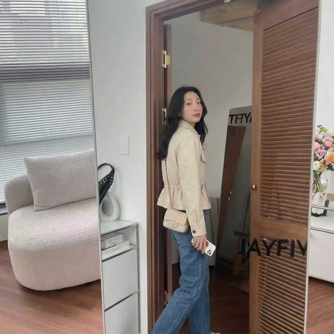 지금 한국 스타일 새로운 폴로 칼라 미니멀리즘 허리 펌프 로프 슬림해 보이는 pu 가죽 재킷 품격 여성 상세 이미지 4