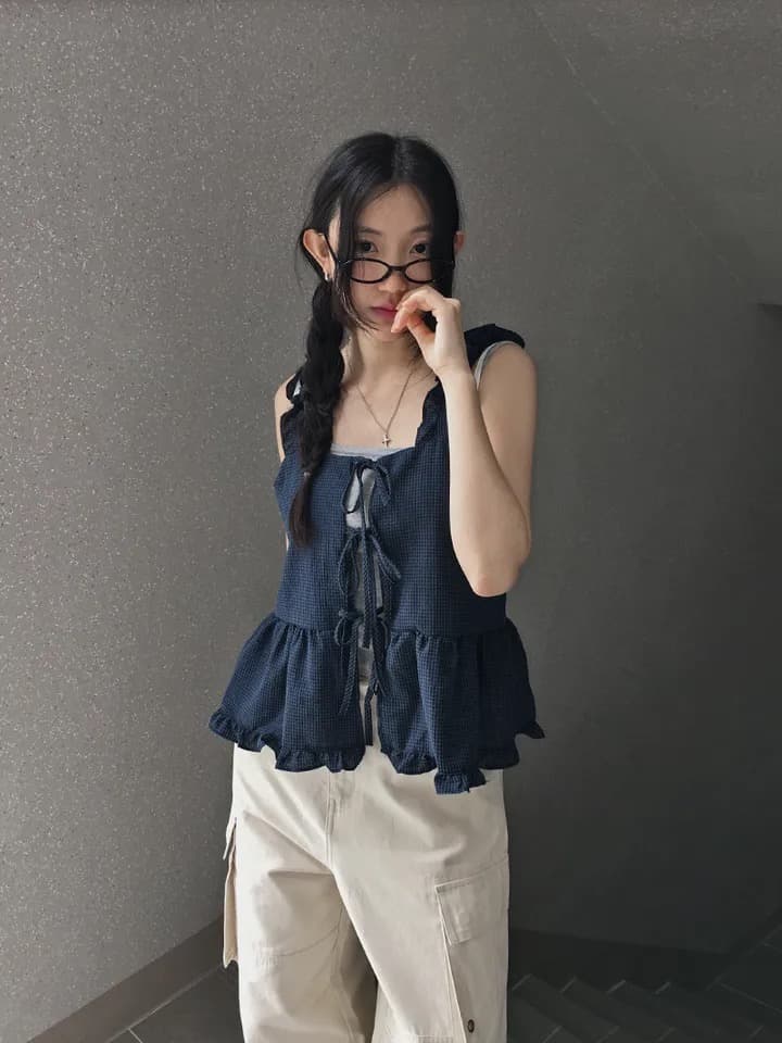 원본 한국 chic 프릴 체크무늬 쉬폰 블라우스 캐미솔 스트랩 홀로우 아웃 주름 패치워크 맨위 상세 이미지 4
