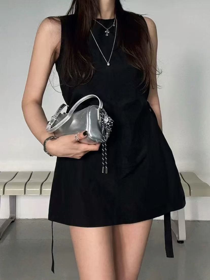 한 부서 새로운 민소매 조끼 스커트 여름 허리 수축 슬림해 보이는 한 마디 미니 스커트 단색 품격 드레스 상세 이미지 2