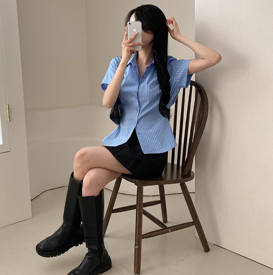 재고 있음 chic Chic 디자인 센스 작은 대중 스트라이프 단추 허리 수축 셔츠 맨위 슬림해 보이는 셔츠 상세 이미지 5