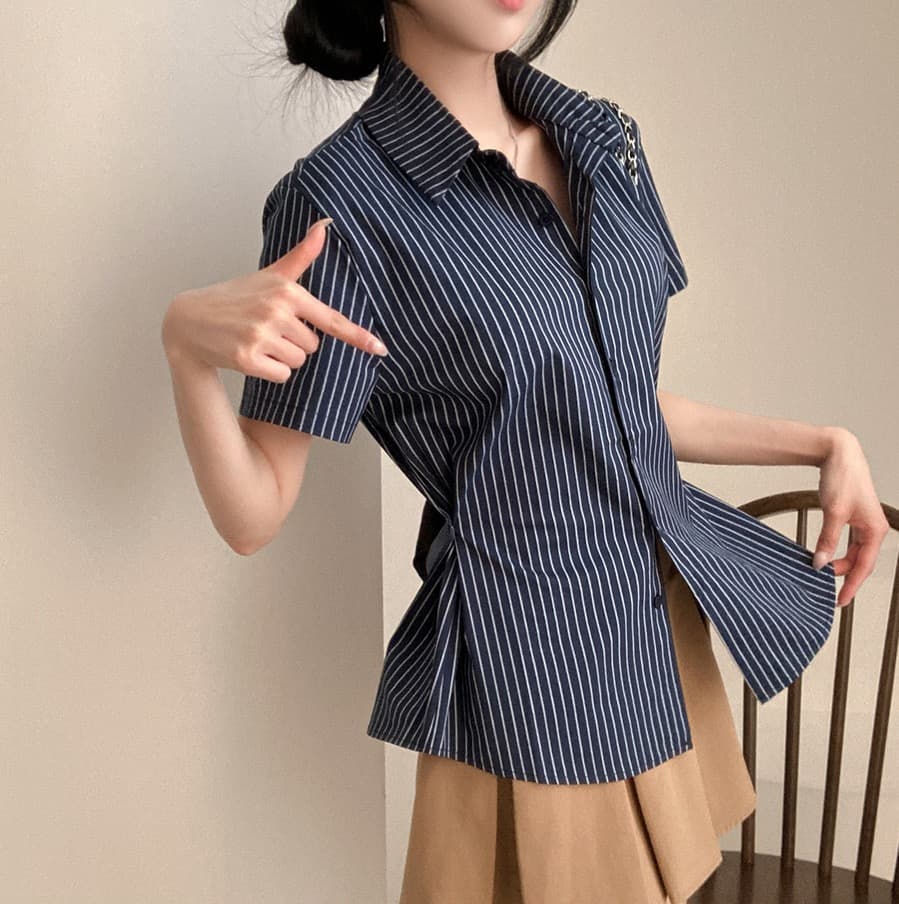 재고 있음 chic Chic 디자인 센스 작은 대중 스트라이프 단추 허리 수축 셔츠 맨위 슬림해 보이는 셔츠 상세 이미지 20