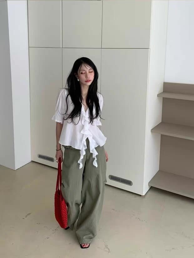 있음 창고 봄 여름 섹션 부드러운 다용도 폴로 칼라 프릴 셔츠 상세 이미지 2