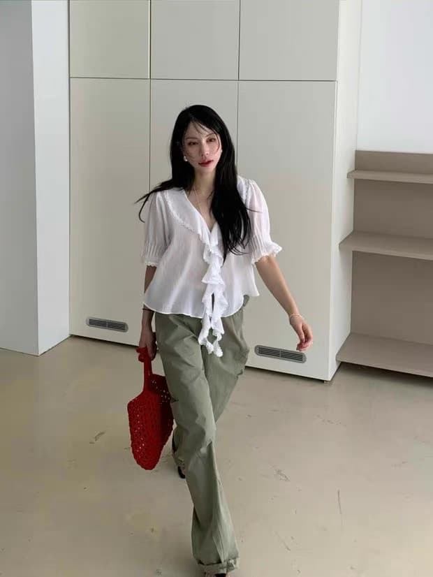 있음 창고 봄 여름 섹션 부드러운 다용도 폴로 칼라 프릴 셔츠 상세 이미지 3