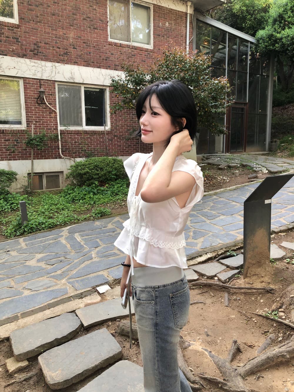 한국 스타일 프랑스식 달콤함 레이스 V넥 거품 소매 레이스업 V넥 프릴 반팔 셔츠 여성 상세 이미지 7