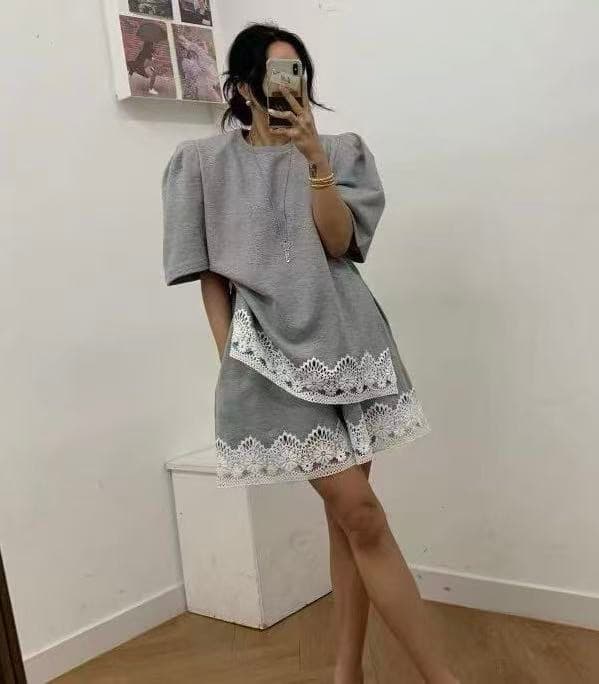 한국 스타일 새로운 레이스 조각 루즈핏 반팔 티셔츠 세트 여성 여름 디자인 센스 캐주얼 투피스 세트 상세 이미지 5