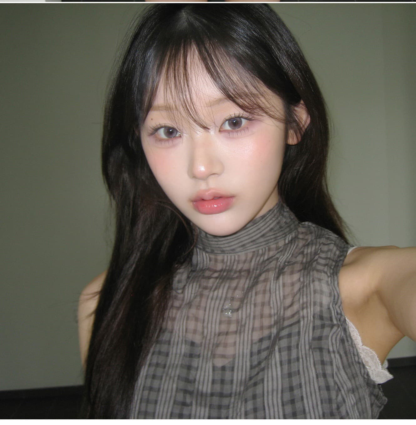 재고 있음 한국 ins 레트로 스탠드 칼라 행침 목 나비 매듭 스트랩 질감 센스 주름 체크무늬 민소매 셔츠 상세 이미지 9