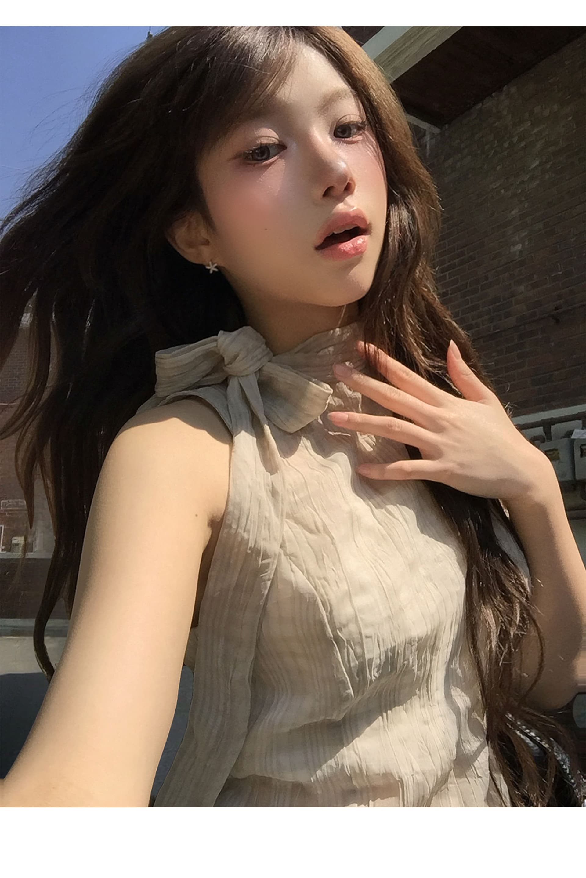 재고 있음 한국 ins 레트로 스탠드 칼라 행침 목 나비 매듭 스트랩 질감 센스 주름 체크무늬 민소매 셔츠 상세 이미지 16