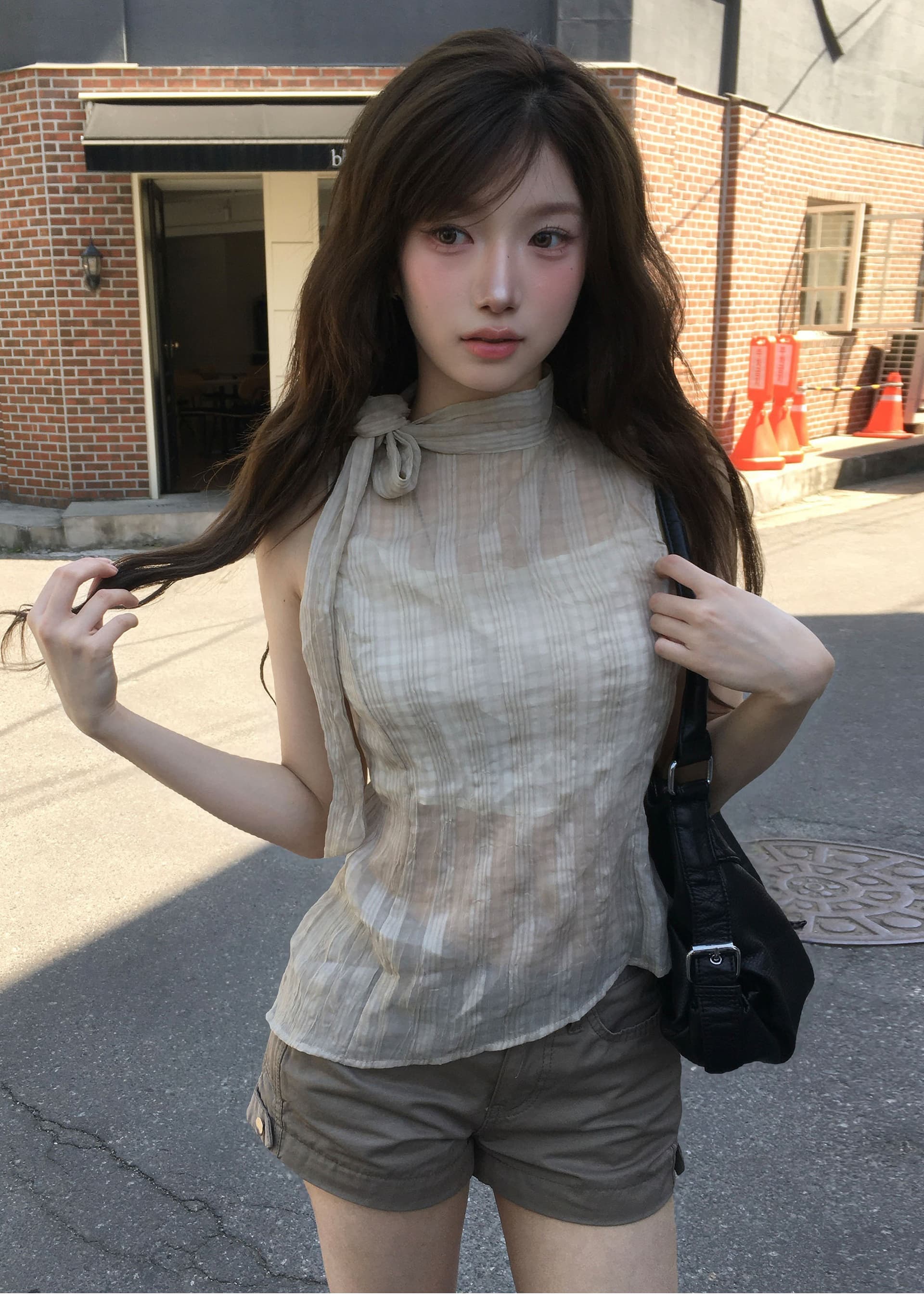재고 있음 한국 ins 레트로 스탠드 칼라 행침 목 나비 매듭 스트랩 질감 센스 주름 체크무늬 민소매 셔츠 상세 이미지 28