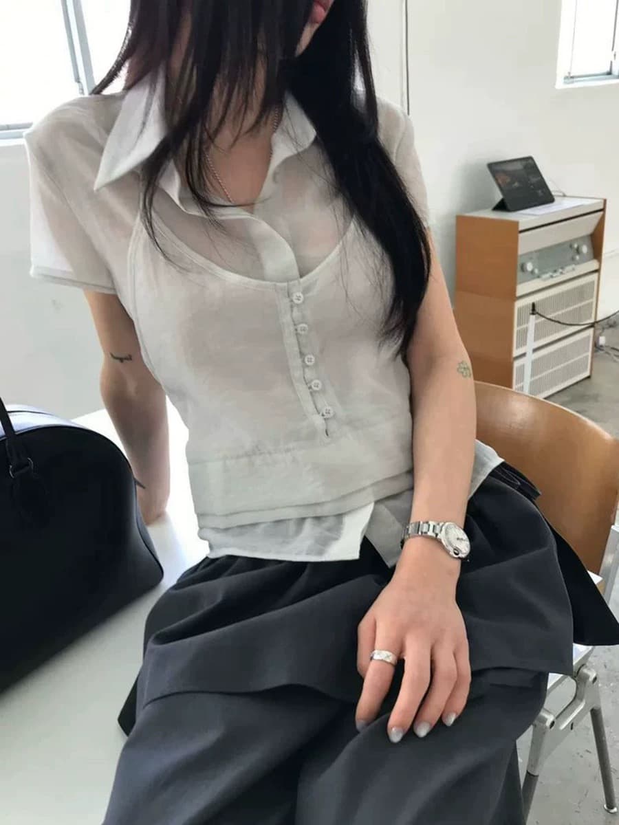 재고 있음 2026 여름 다용도 폴로 칼라 레이스업 행침 목 슬립 페이크 레이어드 반팔 셔츠 이미지 4