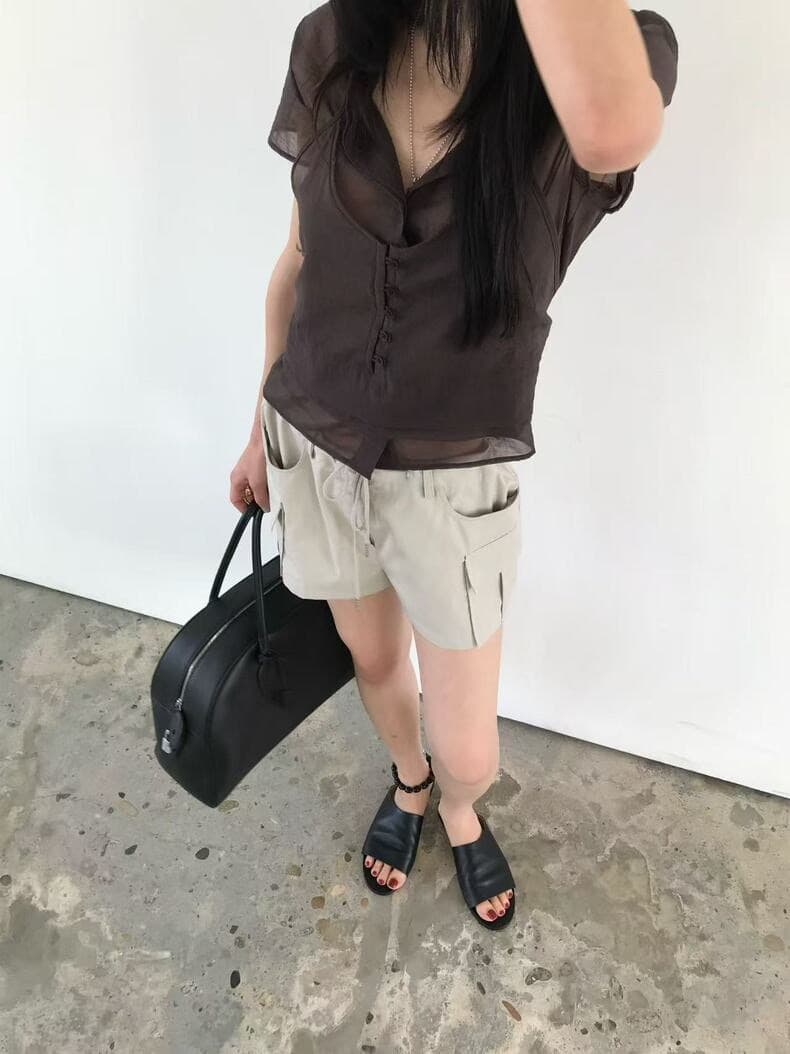 재고 있음 2026 여름 다용도 폴로 칼라 레이스업 행침 목 슬립 페이크 레이어드 반팔 셔츠 상세 이미지 13