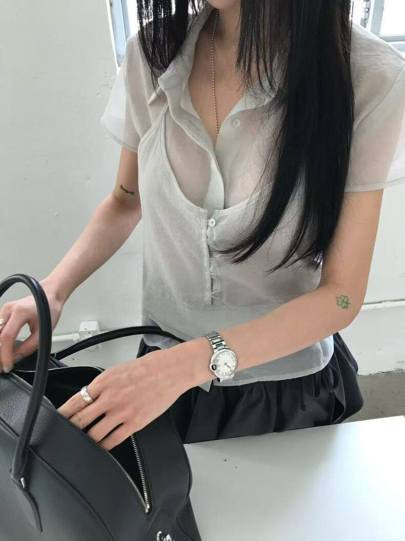 재고 있음 2026 여름 다용도 폴로 칼라 레이스업 행침 목 슬립 페이크 레이어드 반팔 셔츠 상세 이미지 25
