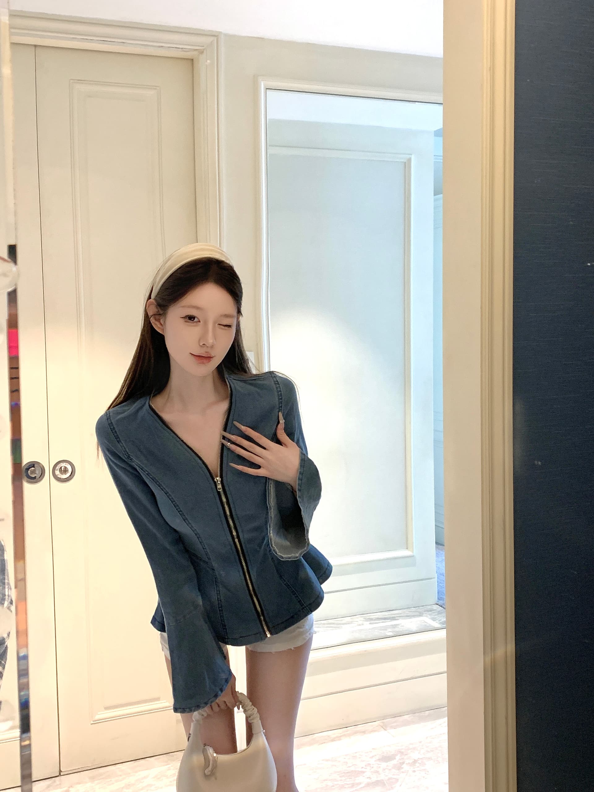 실사 정가 올해 파란색 프릴 데님 셔츠 봄과 가을 옷 허리 수축 슬림해 보이는 지퍼 나팔 소매 맨위 상세 이미지 5